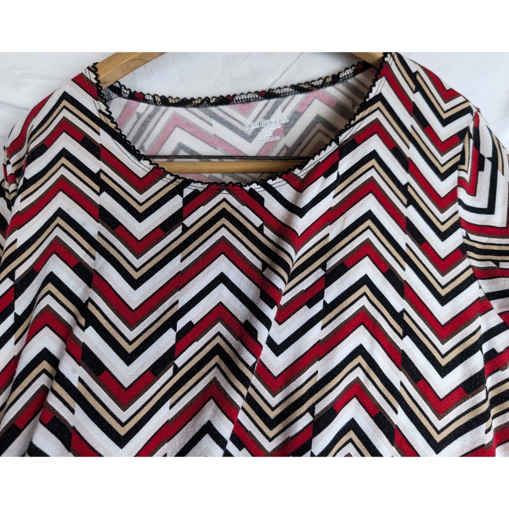 Kim Rogers Petite PXL Red Black Chevron Zig Zag 3/4 Sleeve Top Lace Trim